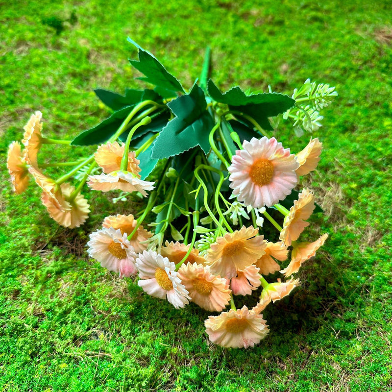 Artificial Daisy Bush, Faux Silk Chamomile Flowers, Bendable Stem, for Weddings, Home Decor & Display Windows