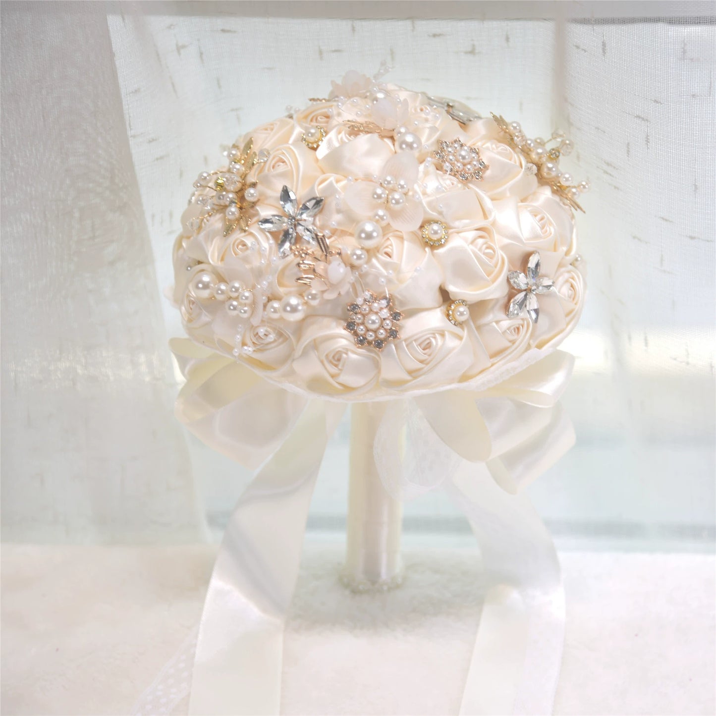 Bulk Crystal Bridal Bouquet artificial Roses Toss Bouquet Shockproof Frame Non Tarnish Rhinestones for Wedding Accessories Wholesale