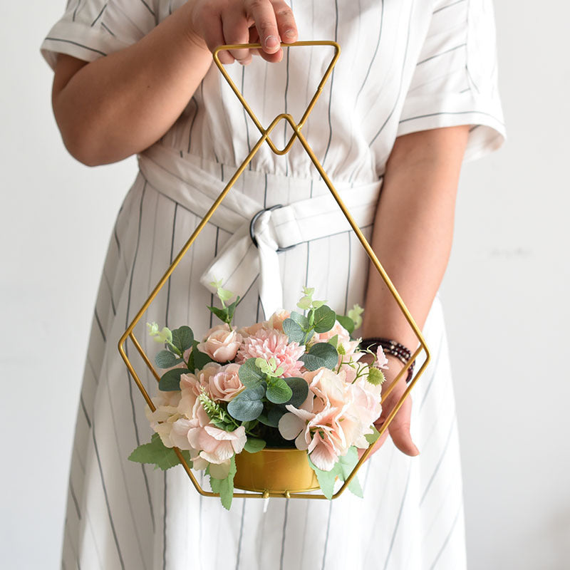 Bulk 1 Pc Metal Geometric Flower Stand Gold Plated Hanging Vase for Wedding Home Office Centerpiece Decor Wholesale