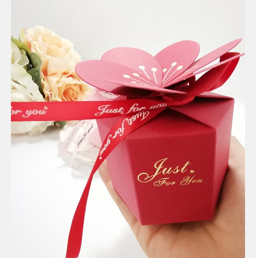 Bulk 50Pcs Party Favor Box Sakura Shaped Gift Box with Ribbons for Themed Party Bridal Shower Wedding Decorations Wholesale