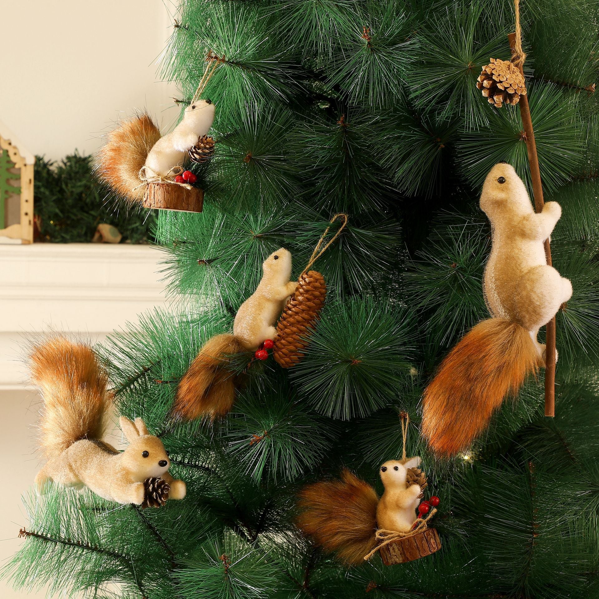 Realistic Squirrel Ornaments 4 Styles - Christmas Tree Decor Cute Animal Pendants for Holiday Decoration