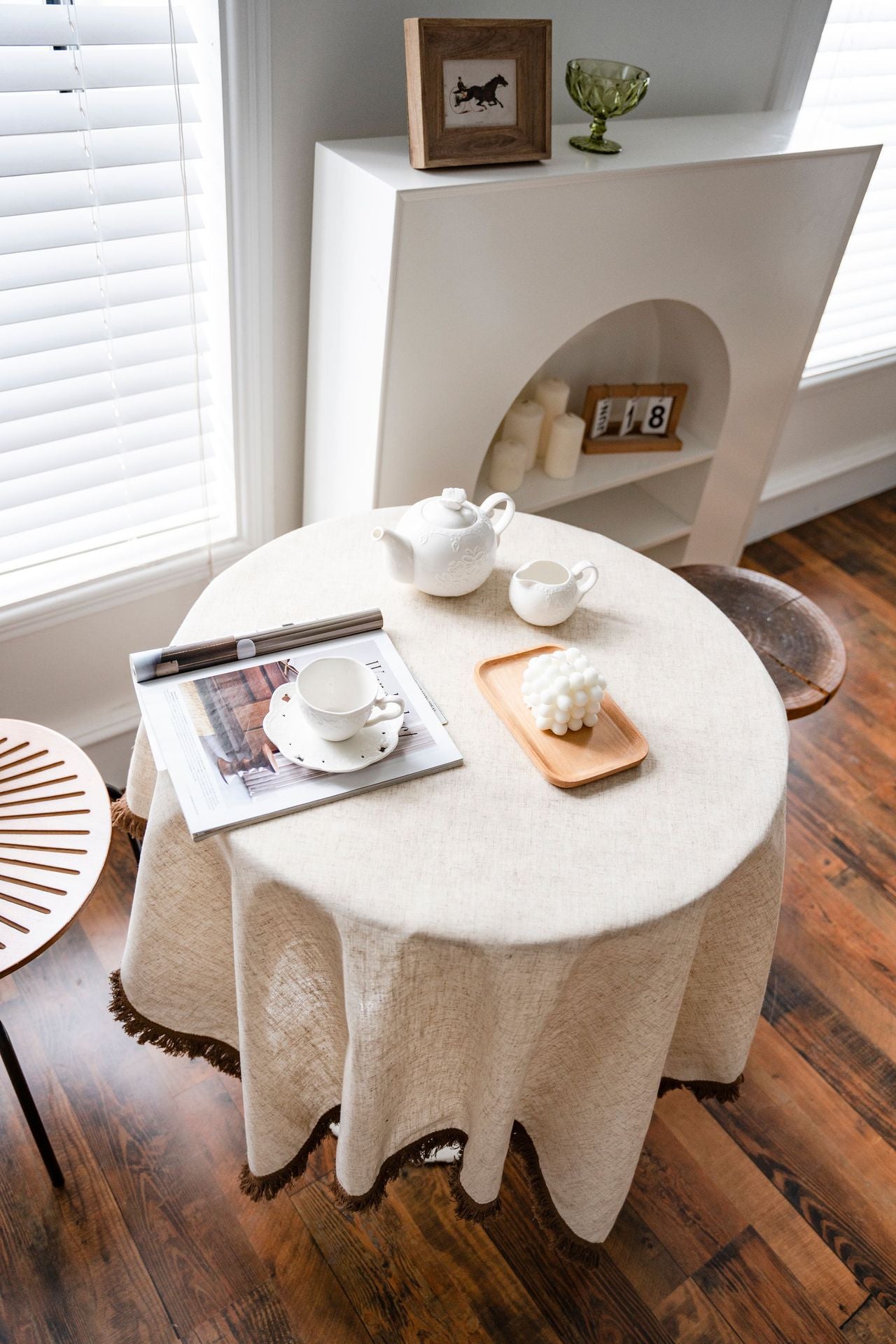 Bulk 55" Linen Round Tablecloth with Tassel Wrinkle Free Table Cloth Wholesale