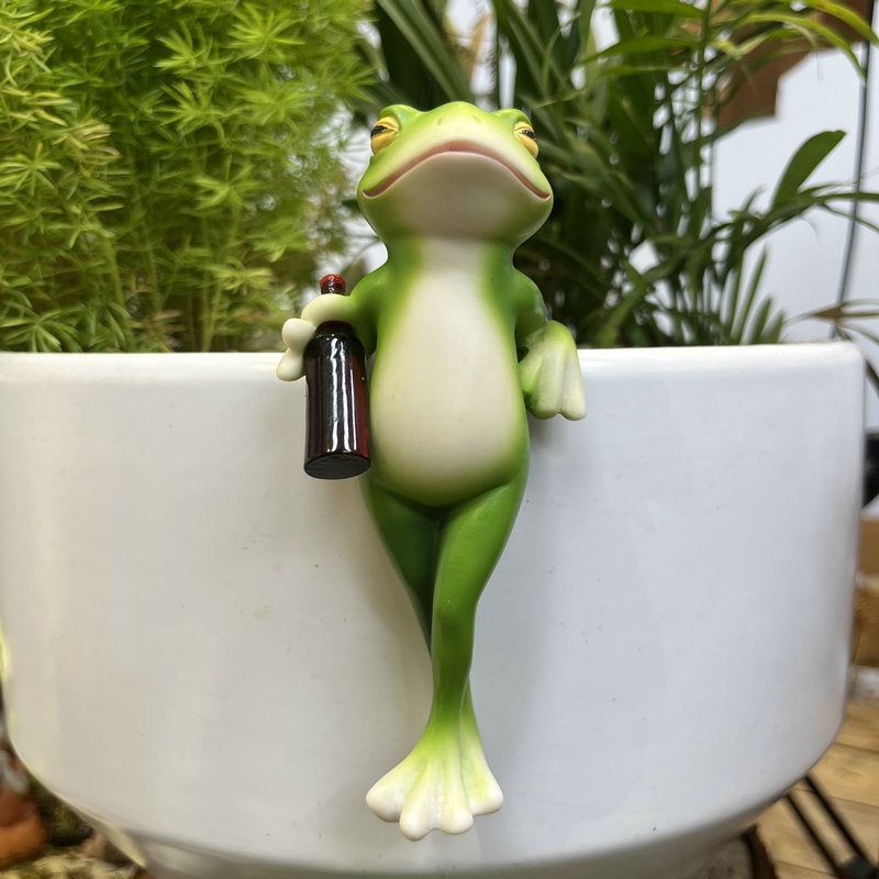 Garden Frog Hanging Planter - Outdoor Garden Decor (3 Styles)