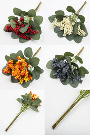 6 Pcs Artificial Holly Berry Stems with Green Leaves for Christmas Decoration
