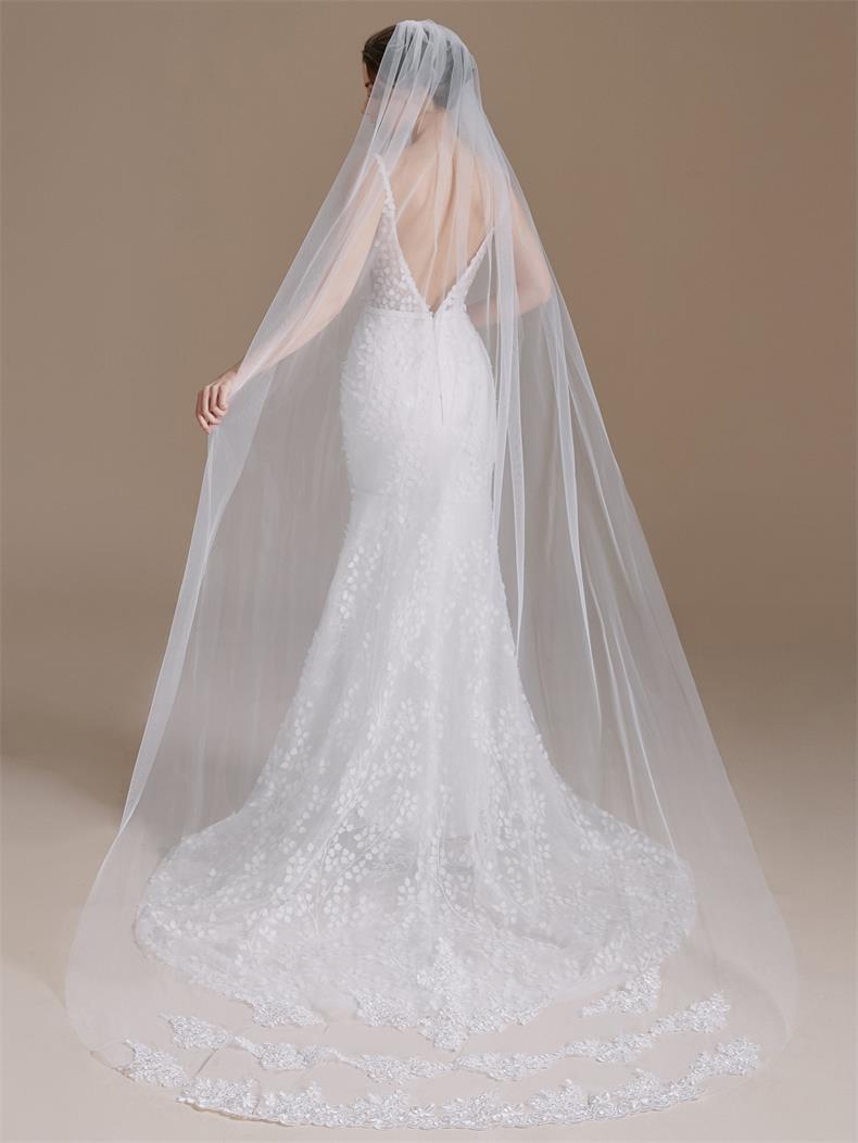 Bulk Long Bridal Veil 2025 New Pearl Embellished Cathedral Veil with Adjustable Comb for Outdoor Wedding & Bridal Shower Decor Wholesale