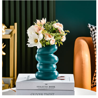 Bulk 3.5X6 Inch Irregular Plastic Vase Spiral Boho Style Flower Vase For Wedding Dinner Table Bedroom Home Decor Wholesale