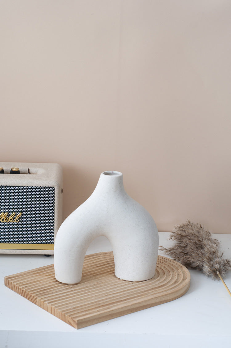 Bulk Nordic Donut Vase Handmade Ceramic Hollow Vases for Olive Branches & Table Centerpieces Minimalist Modern Home Decor for Wedding Shelf Office Console Entryway Sculptural Neutral Décor Wholesale