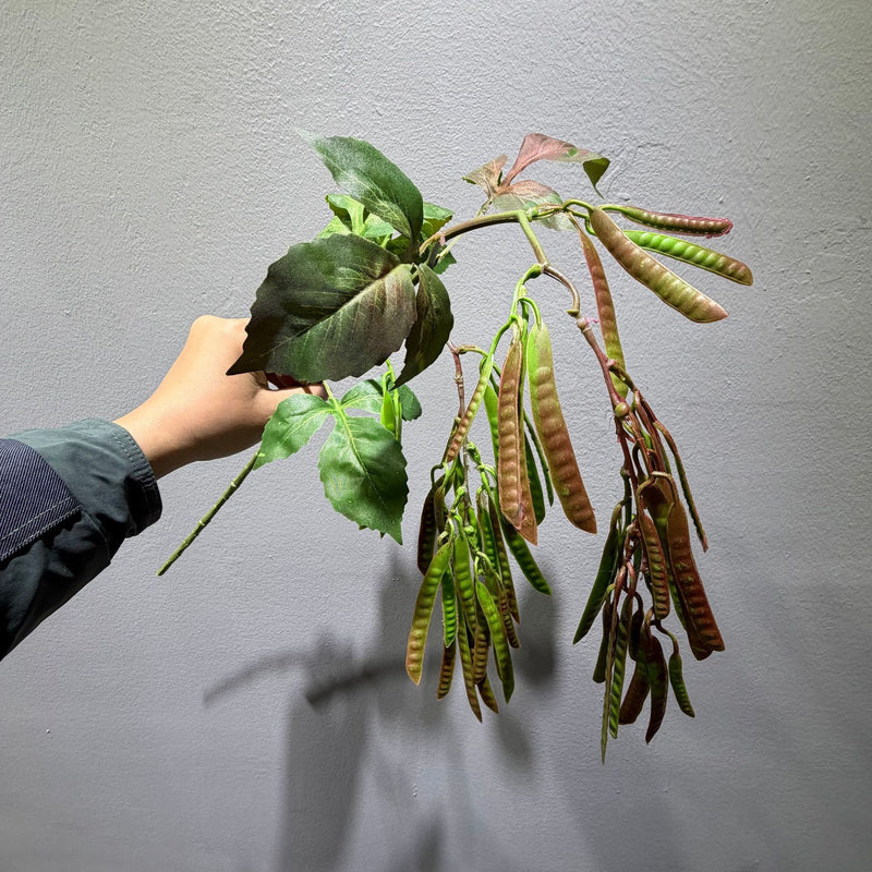 Artificial Pea Plant Bush, Faux Greenery Pea Pod Branch for Wedding Aisle, Floral Arrangements, Home and Window Display