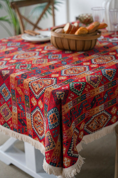 Bulk Yarn Dyed Thick Tablecloth with Tassel for Holiday Winter Decor Wholesale