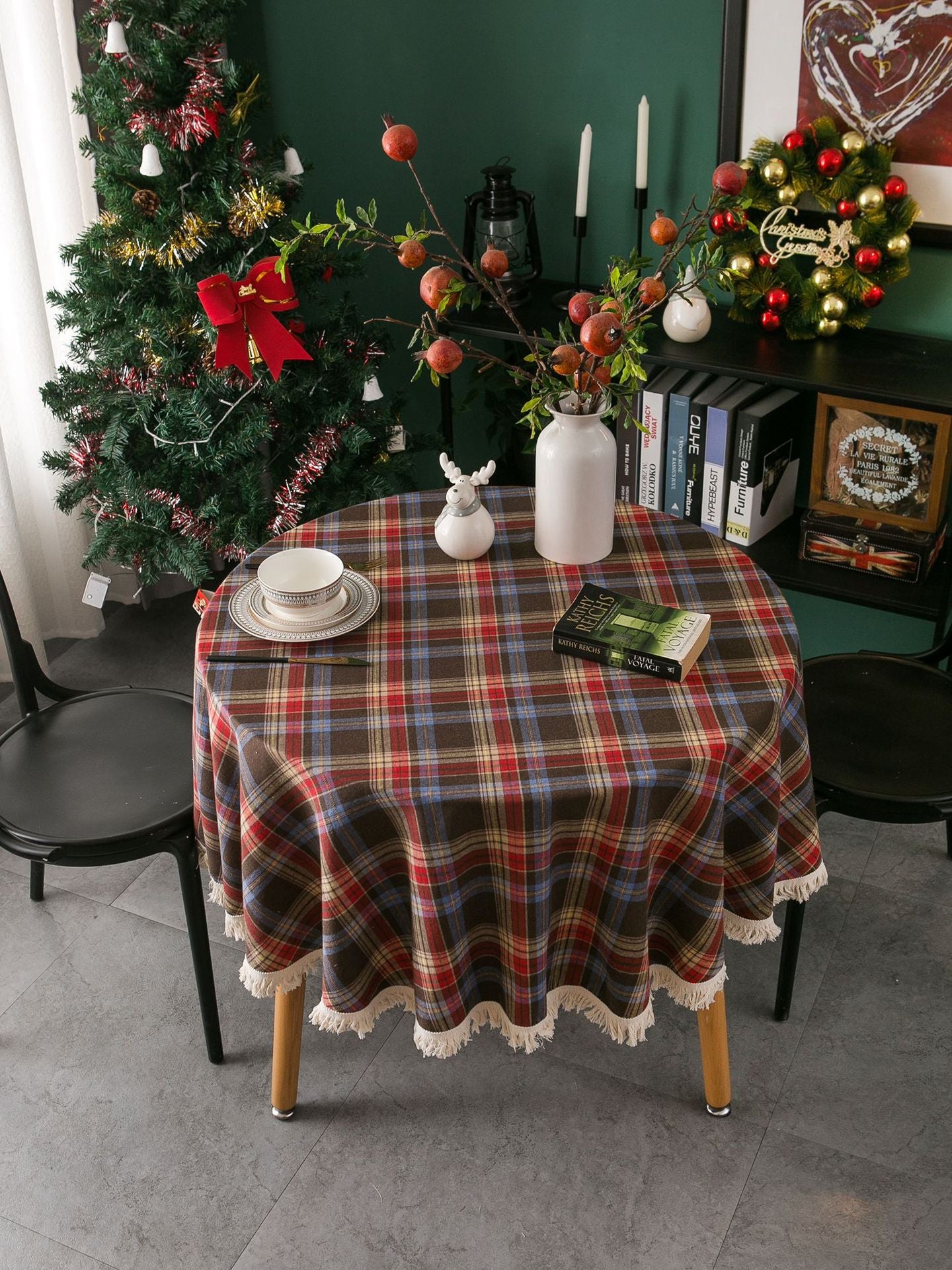 Bulk Plaid Yarn Dyed Fabric Round Tablecloth with Tassel Wholesale