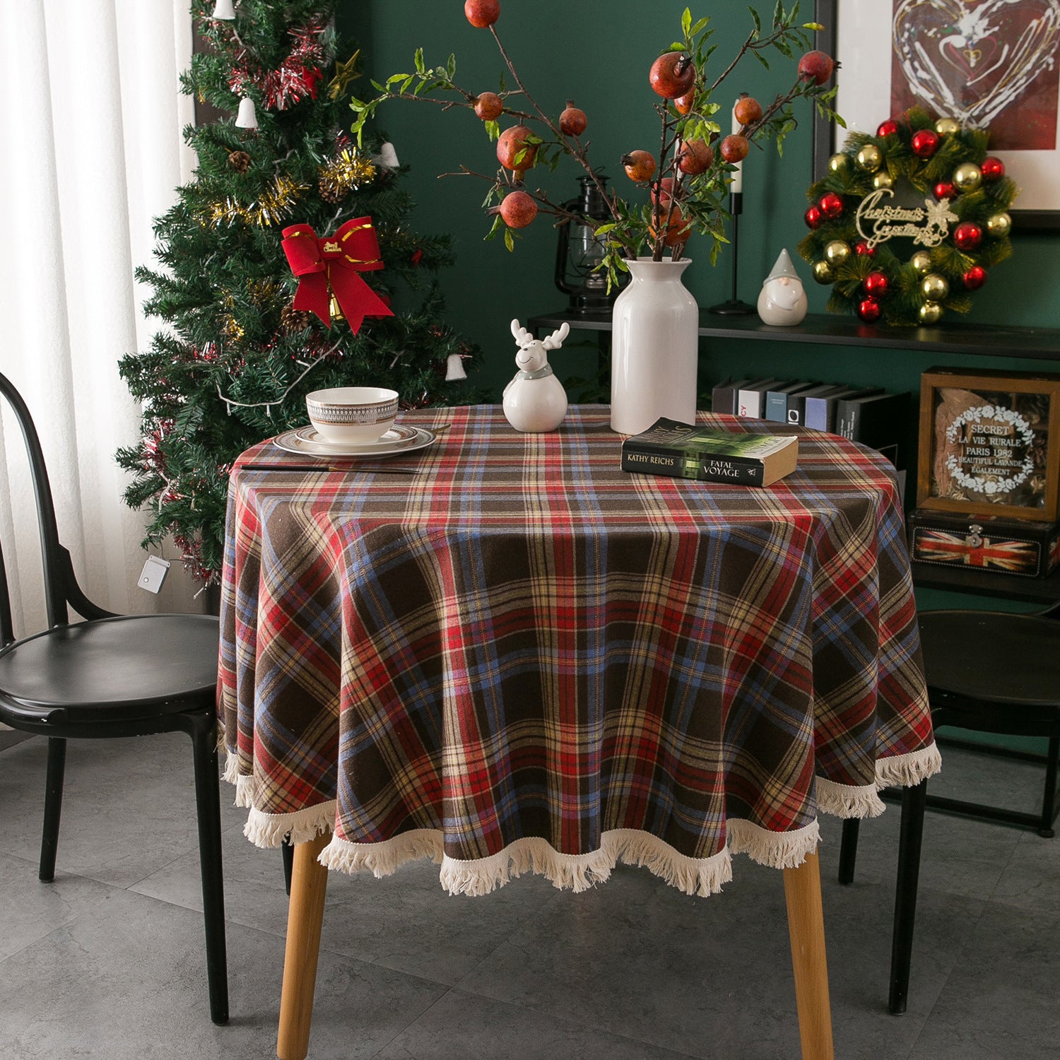 Bulk Plaid Yarn Dyed Fabric Round Tablecloth with Tassel Wholesale