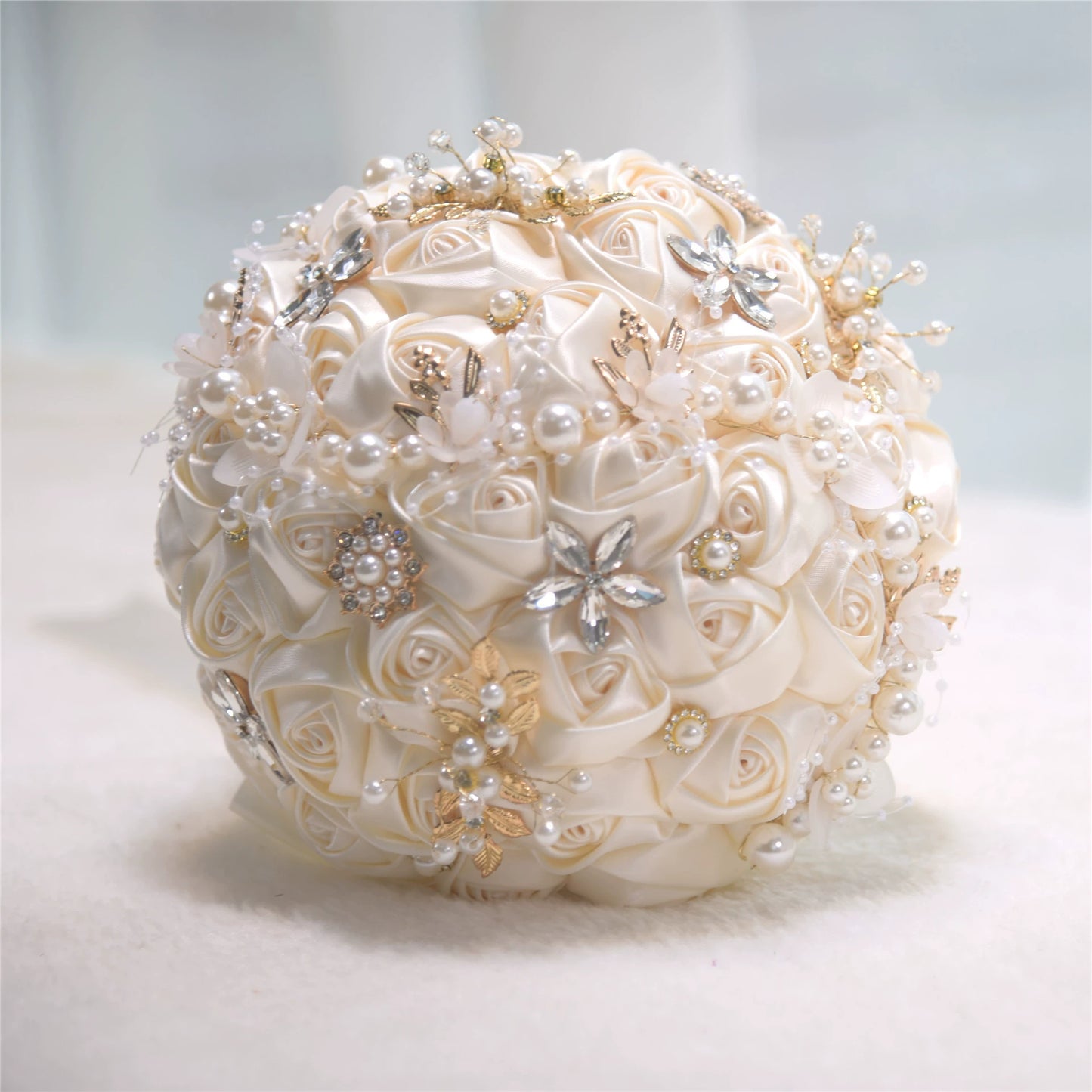 Bulk Crystal Bridal Bouquet artificial Roses Toss Bouquet Shockproof Frame Non Tarnish Rhinestones for Wedding Accessories Wholesale