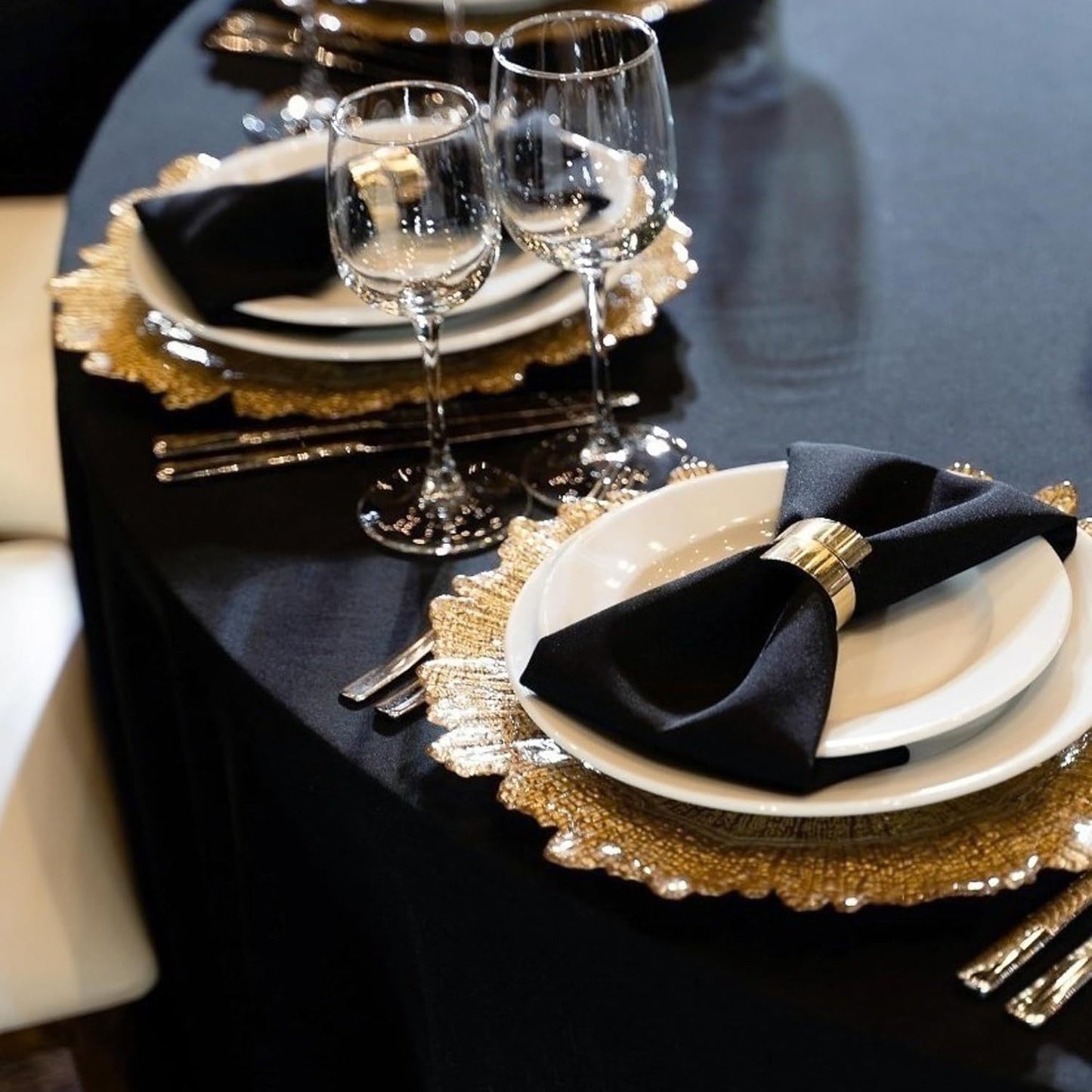 Bulk 3 Pcs Round Tablecloths Heavy Duty Polyester Washable Table Covers for Wedding Receptions Banquet Events & Birthday Parties Stain Resistant Spillproof Fabric for Dining Catering Wholesale