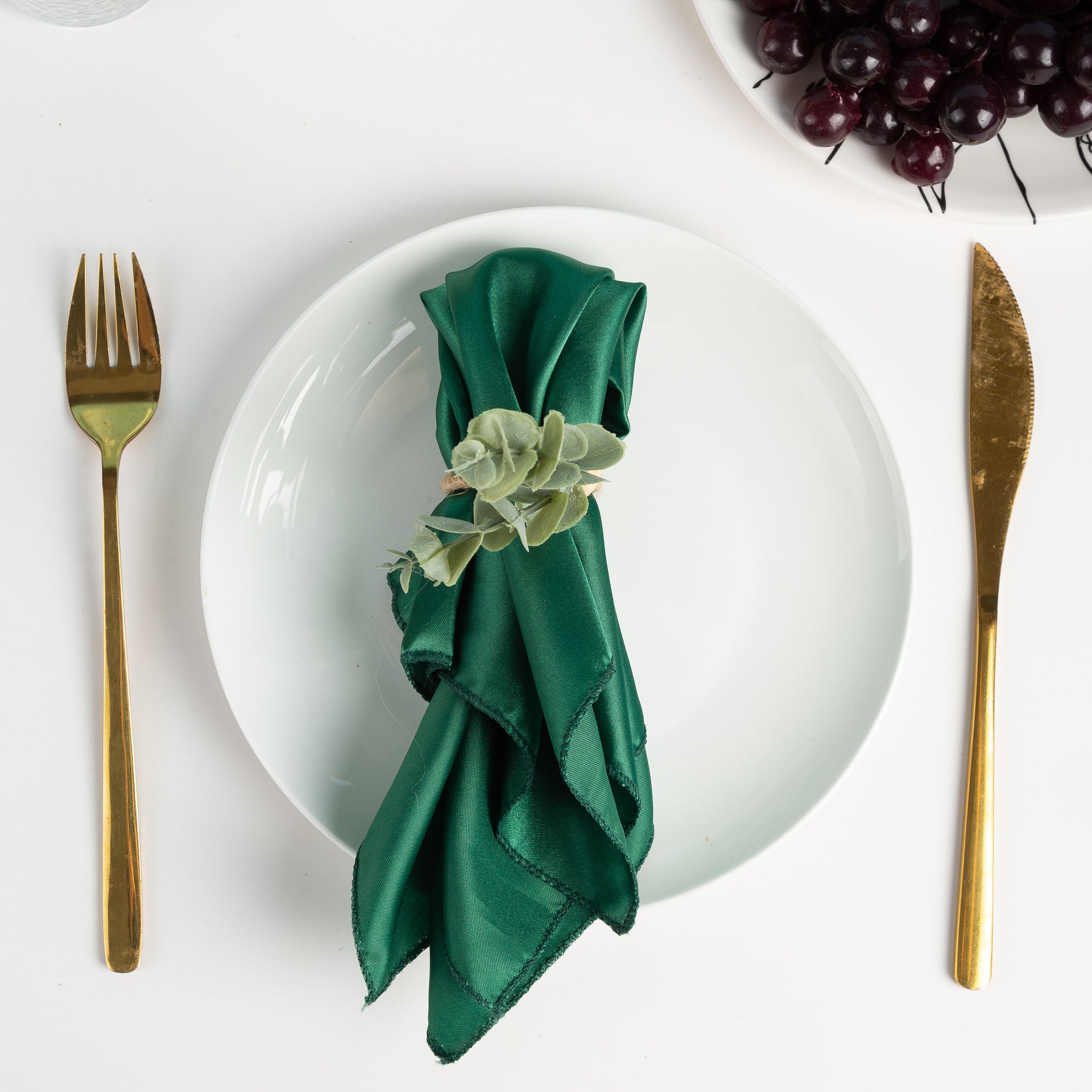 6 Pcs New Eucalyptus Leaf Napkin Rings Handmade Faux Greenery Napkin Holders for Hotels & Western Restaurants