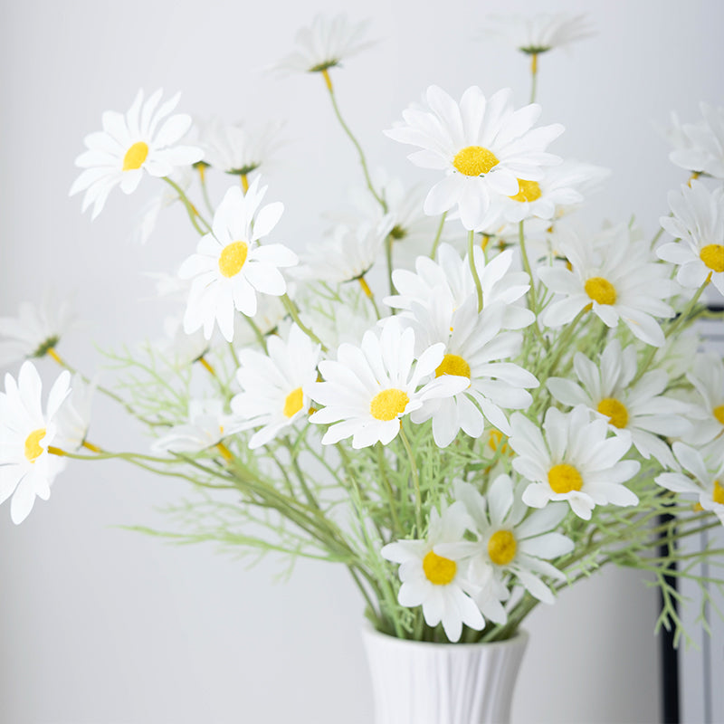 Premium 8 Pack Artificial Daisy Flowers High Quality Silk Chamomile Bouquets Wedding Party Home Decor Indoor Outdoor Centerpieces