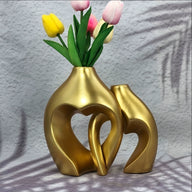 Bulk 2 Pack Heart Shaped Vases Hand-Glazed Heart-Shaped Ceramic Duo Set with Asymmetrical Silhouette Sculptural Centerpieces for Wedding Sweetheart Tables Mid-Century Sideboards Interior Designer Showhouses Wholesale