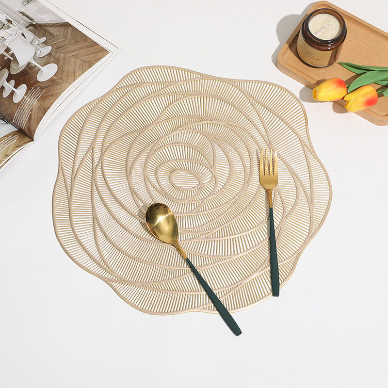 Bulk PVC Round Washable Placemats Hollow-Out Rose Placemats for Wedding Holidays Party Decor Wholesale