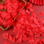 Faux Rose Petals for Wedding Engagement Decorations, Artificial Silk Flower Petals, 200 Pcs