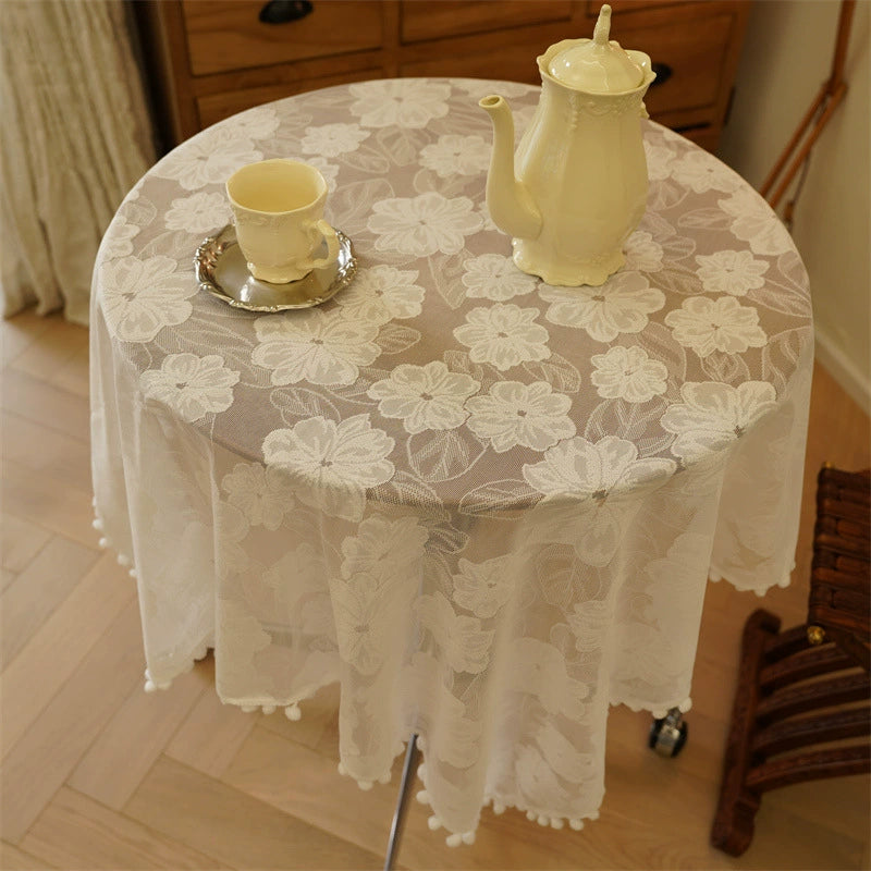 Vintage Floral Lace Round Tablecloth, 70.9" Diameter – Feather Yarn Ball-Edge Design for Farmhouse & Cottagecore Style