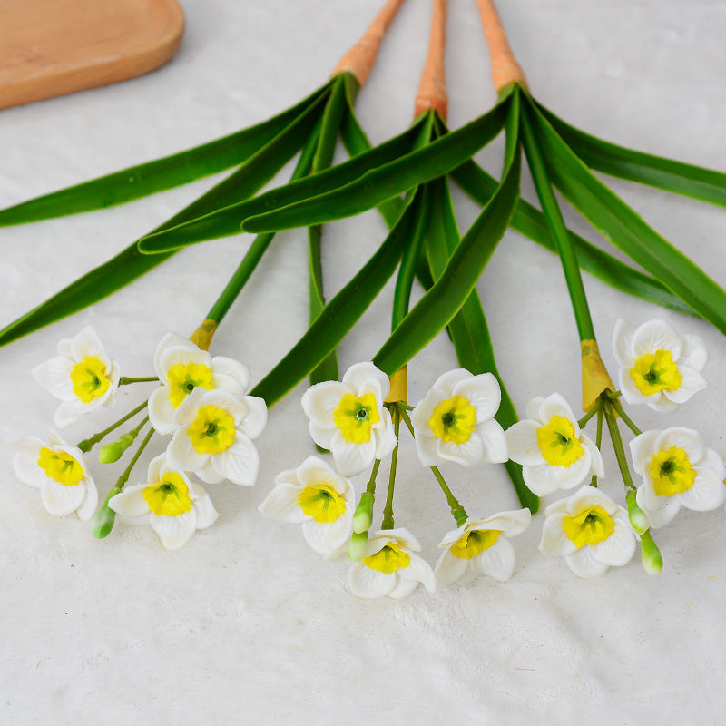 15.7 Inch Artificial Daffodil Bush Stems, White and Yellow Faux Flowers, 1 Bundle
