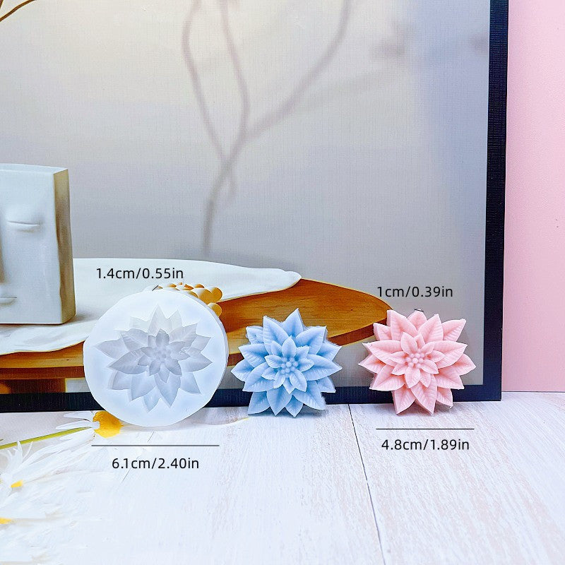 Holly Leaf Christmas Baking Mold - Festive Cookie & Cake Decor Molds for Xmas DIY