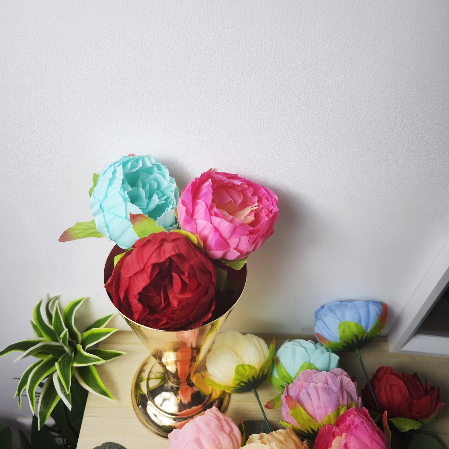 Event & Wedding DIY Floral Kit, 40 Peony Heads + 10 Eucalyptus Stems, 8 Color Options